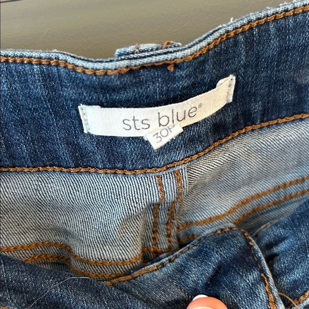 STS Blue Dark Wash Flare Jeans Women’s Size 30 Petite - Picture 2 of 5